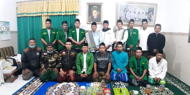 Silaturrahmi Ansor Sidoarjo Kota Sowan ke Ndalem Kyai Soleh Qosim